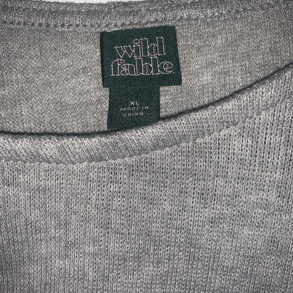 Long Sleeve Crop Top with Adjustable Rouching - Picture 3 of 4